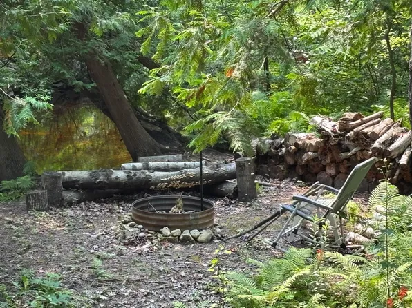 Nhn Lenore St, Rogers City, MI 49779