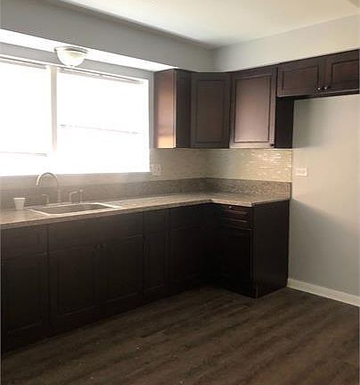 5th image of 8117 S Commercial Ave #1