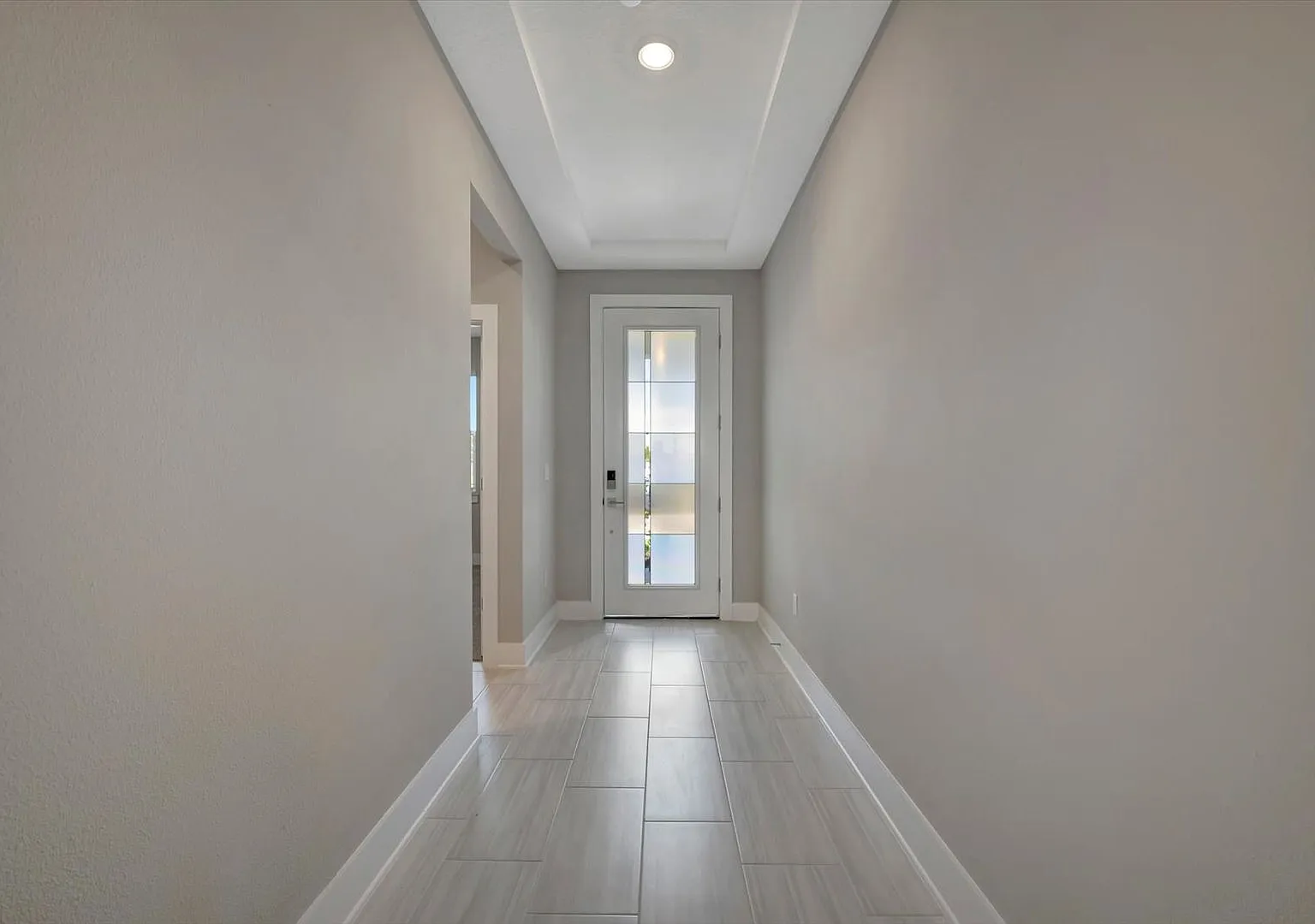 New Build 2024 - 3BR/2BA Home with 2-Car Garage in Nokomis Gated Community — Photo 3
