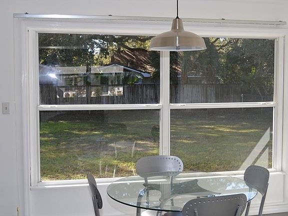 5th image of 2226 Wisteria St