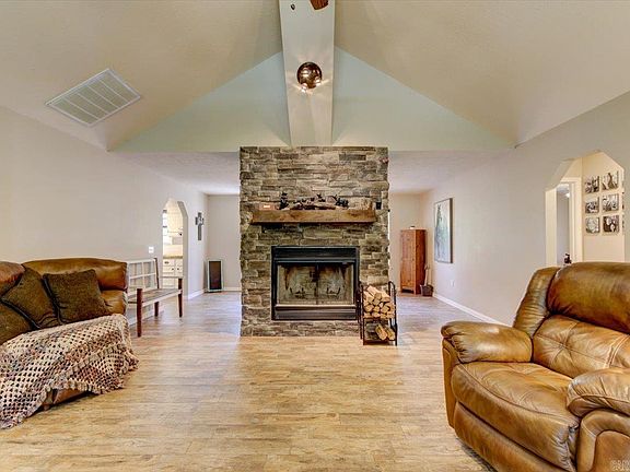 2nd image of 23 Majestic Valley Dr