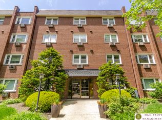 315 N Maple, Oak Park, IL 60302
