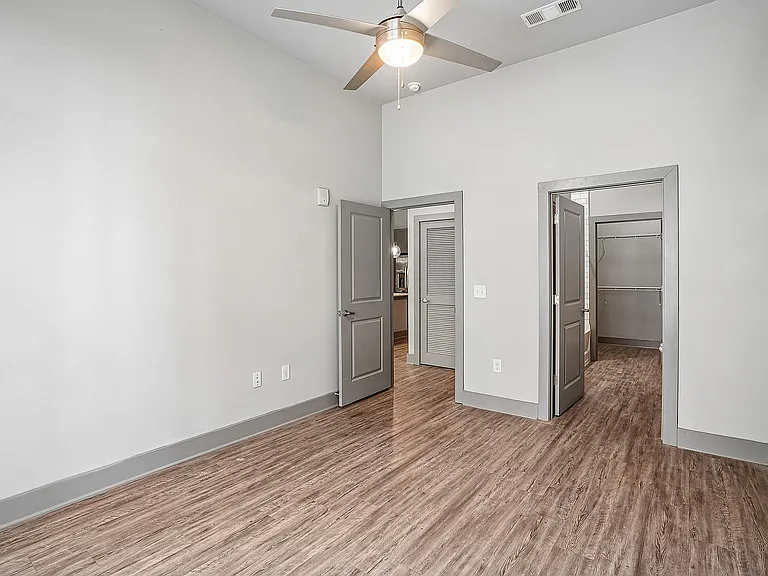 Lenox - Bedroom 2