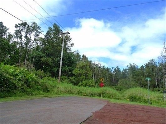 2nd image of Ainaloa Dr