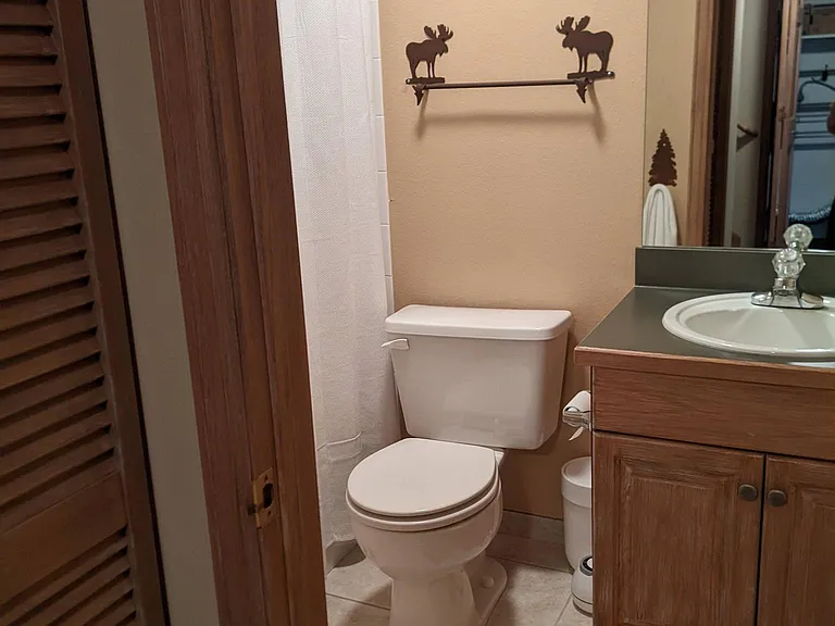 160B Rivercrest Dr #B — Photo 16