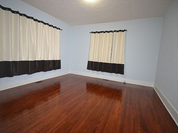 5th image of 308 N 3rd St