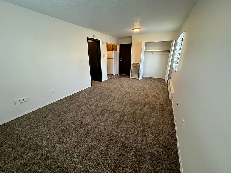 4912 Douglas Rd — Photo 25