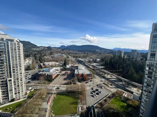 2979 Glen Dr #2501, Coquitlam, BC V3B 0B2