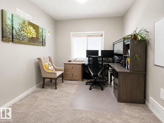 4th image of 2534 Wonnacott Loop SW