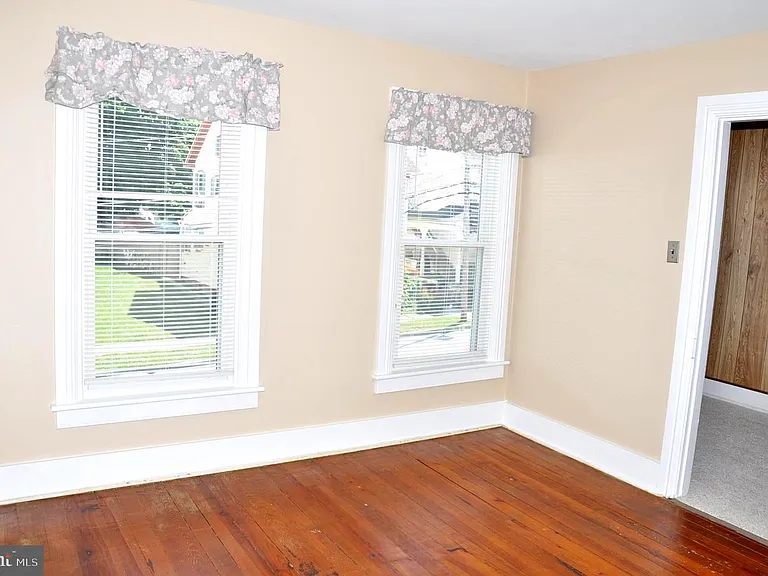 33 W Forrest Ave — Photo 30