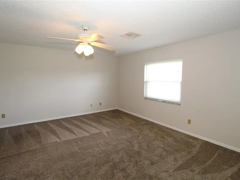 309 Bryce Ct — Photo 20