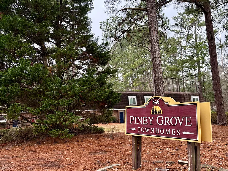 Piney Grove Townhomes — Photo 17