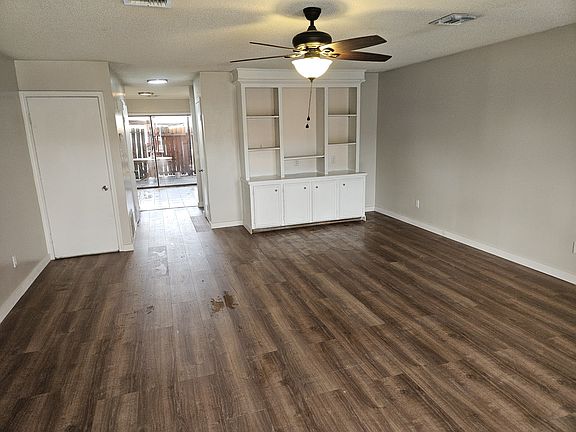 4th image of 4432 Pleasant Dr