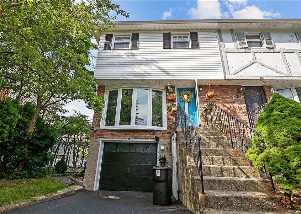 1st image of 16 Regina Pl