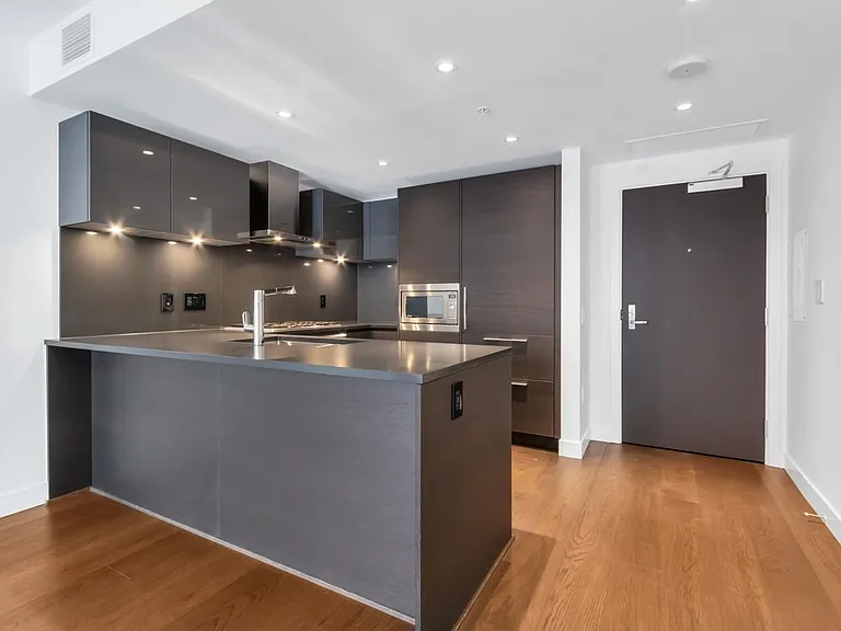 1571 W 57th Ave #506 — Photo 3