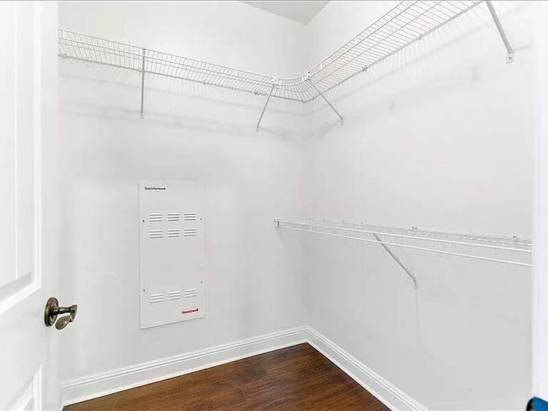 4698 Granada Way — Photo 32