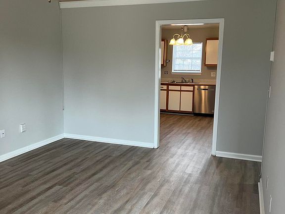 4th image of 4128 Bridge Ct #B