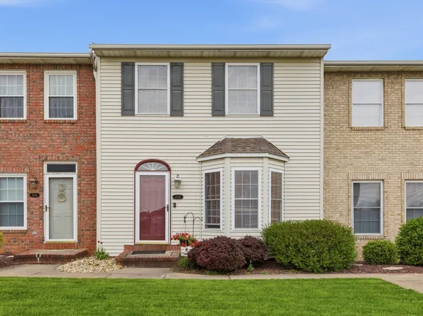 1055 Crestfield St #B, Mansfield, OH 44906