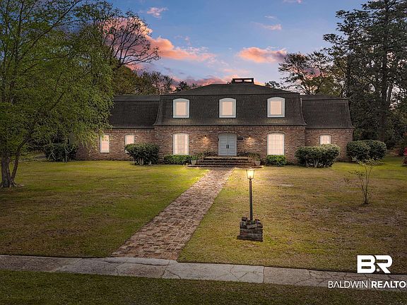 4th image of 803 S Pensacola Ave