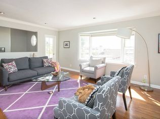 4129 Parva Ave, Los Angeles, CA 90027