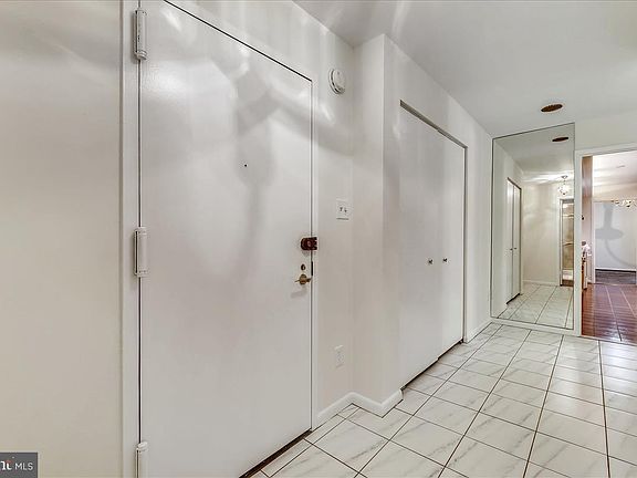 5th image of 4620 N Park Ave APT 707W