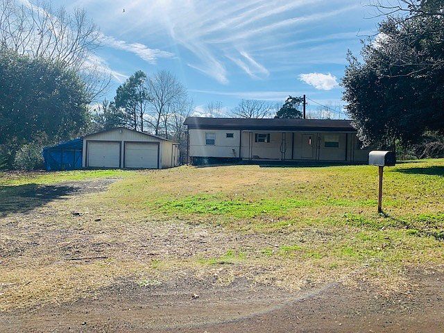1st image of 110 Hilton Dr