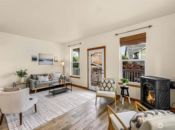 19398 Scoter Lane NE, Poulsbo, WA 98370