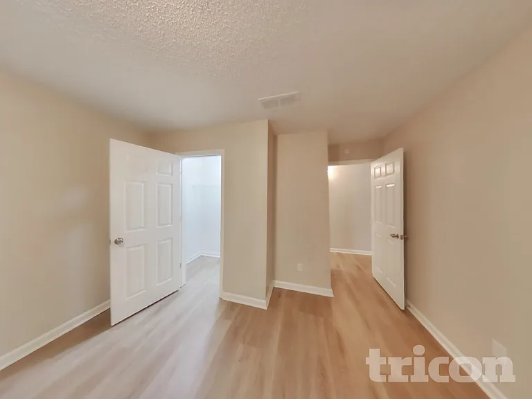 236 Galway Ln — Photo 11