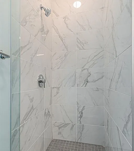 7410 Kercheval St #212 — Photo 7