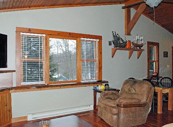 2nd image of 44 Oneida Ave
