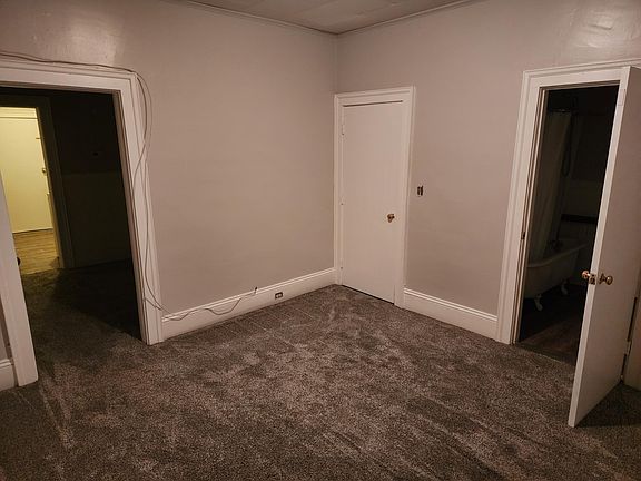 bedroom with closet