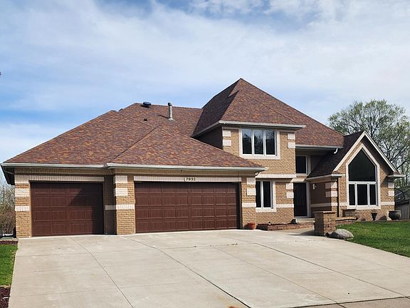 2nd image of 7932 Orchid Ln N