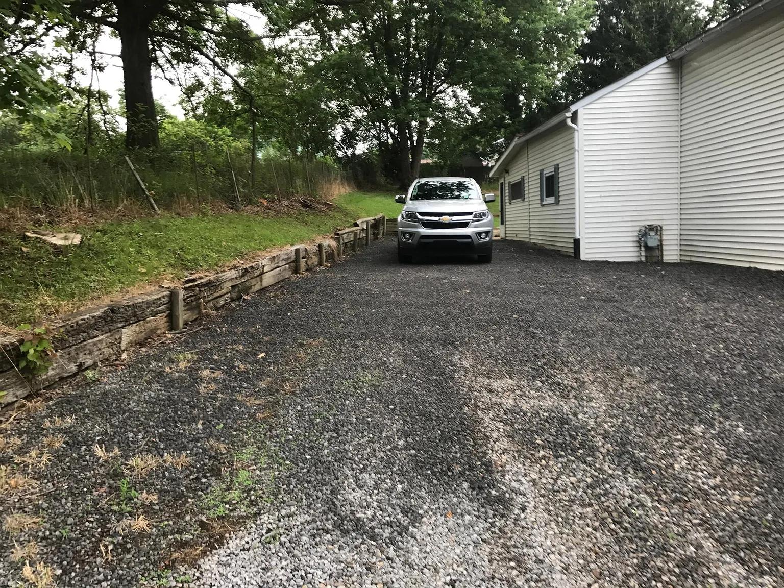 2724 Hunter St — Photo 3