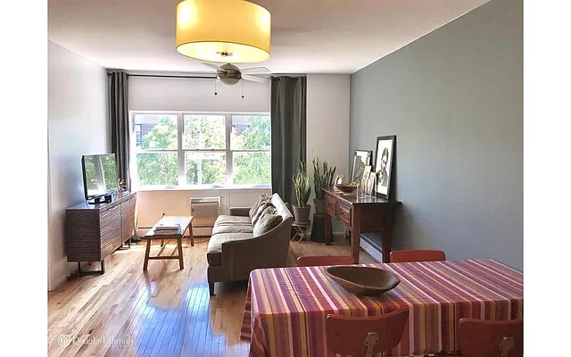 Rented by Douglas Elliman | media 10