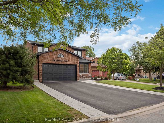 3rd image of 19 Barker Ct