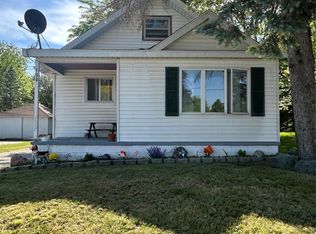 100 S Hooper St, Caro, MI 48723
