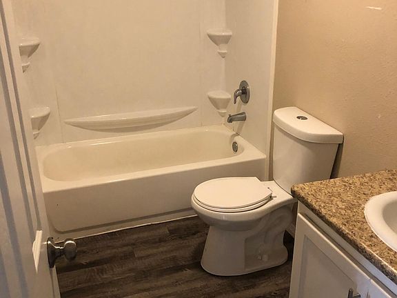 3rd image of 9850 La Branch Dr #27