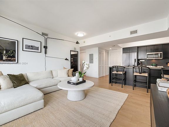 3rd image of 4100 Salzedo St APT 812