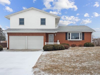 726 11th Ave SE, Dyersville, IA, 52040