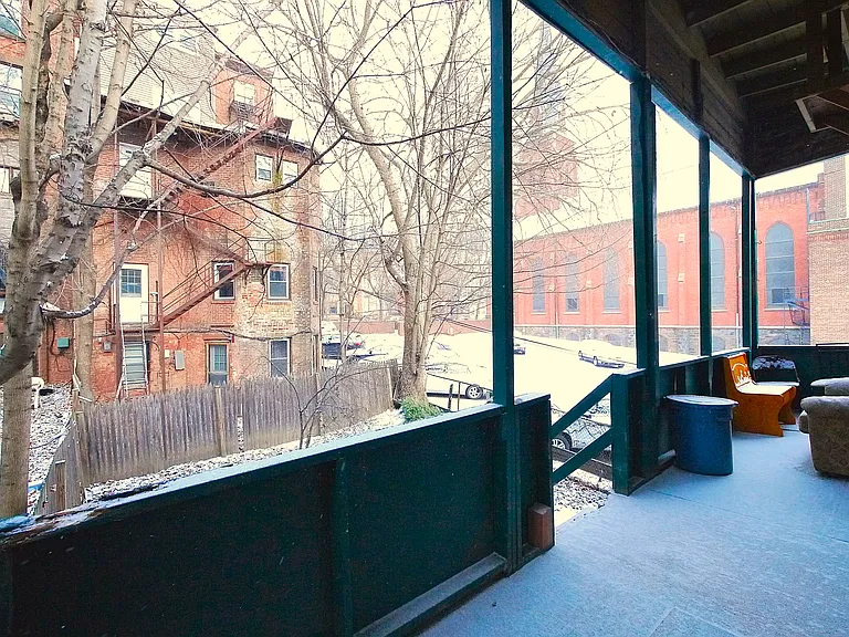 95 Chestnut St #3 — Photo 34