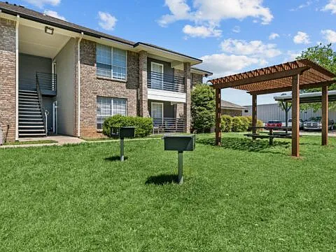 Henderson Place — Photo 17