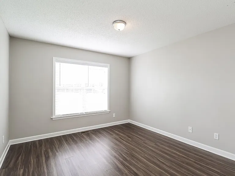 105 Birch Ct — Photo 13