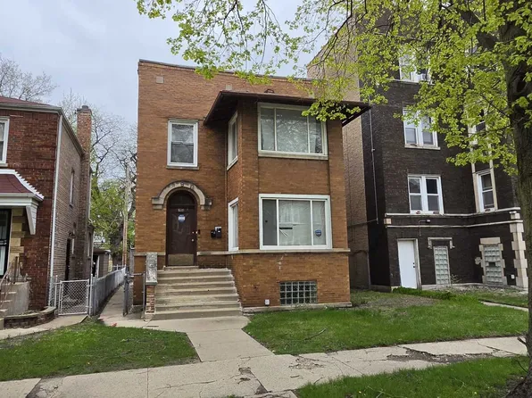 8215 S Eberhart Ave, Chicago, IL 60619