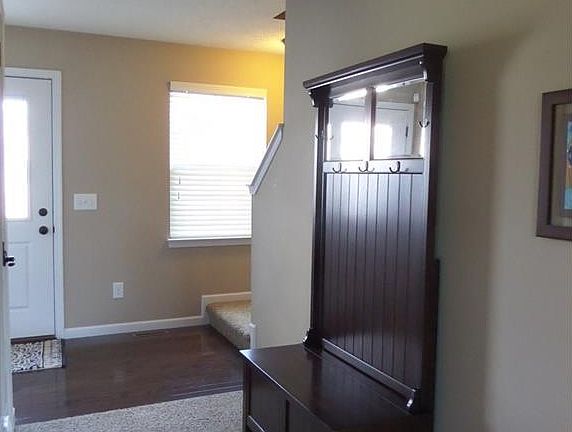3rd image of 168 Brixton Way