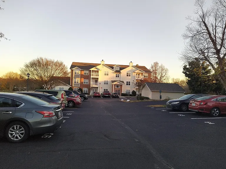 10518 Hill Point Ct — Photo 22
