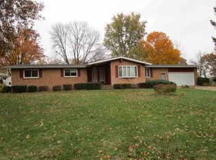 110 Berkley Ct, Geneseo, IL 61254