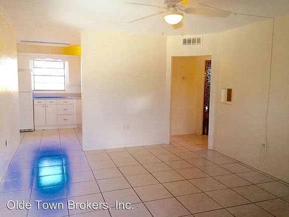 5th image of 461 S Brevard Ave APT 18