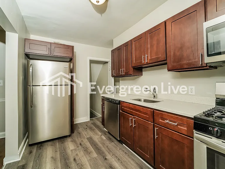 8624 Oak Rd — Photo 5