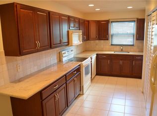 8419 SE Croft Cir APT 4, Hobe Sound, FL 33455