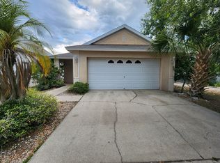 205 Summer Sails Dr, Valrico, FL 33594